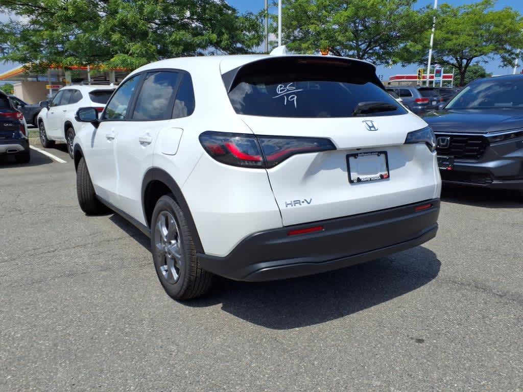2026 Honda HR-V LX photo 4
