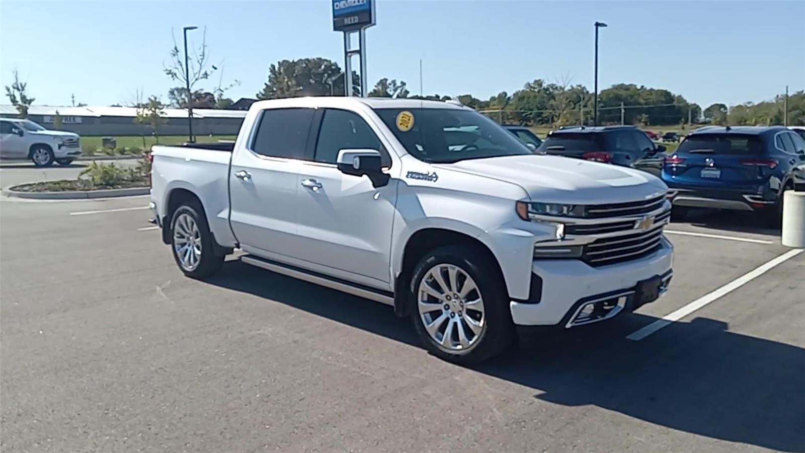 Used 2021 Chevrolet Silverado 1500 High Country with VIN 3GCUYHED2MG421854 for sale in Kansas City
