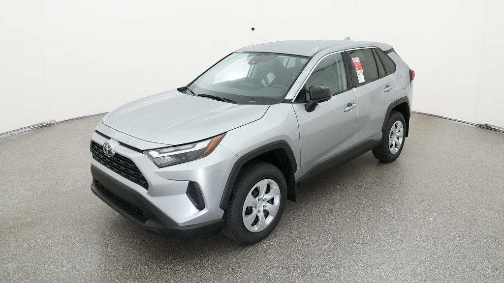 2025 Toyota RAV4 LE's photo