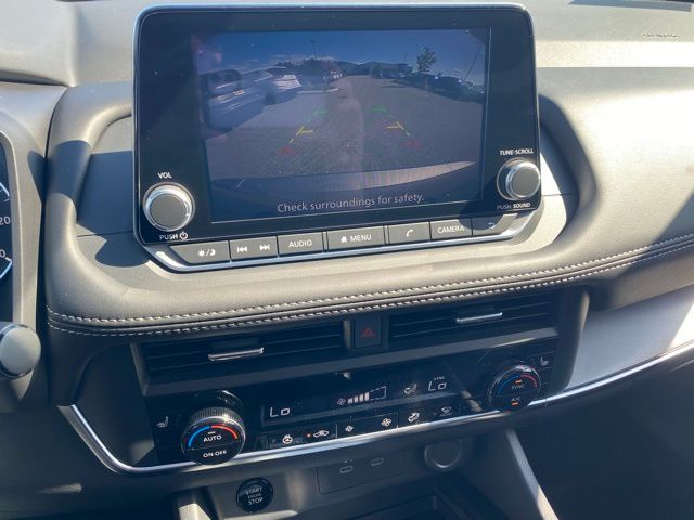 2026 Nissan Rogue SV photo 10