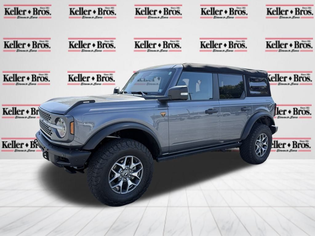 2023 Ford Bronco Badlands photo 3