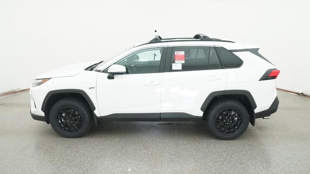 2025 Toyota RAV4 XLE photo 8