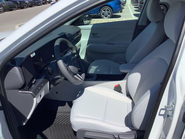 2026 Hyundai Kona SEL photo 7
