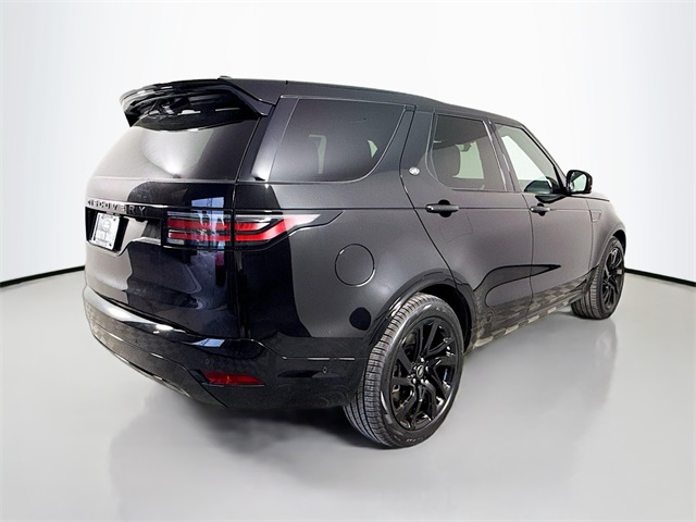 2025 Land Rover Discovery SE photo 3