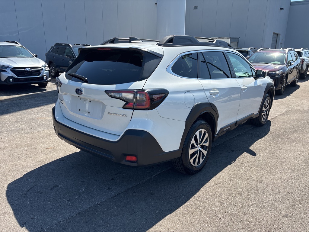 2024 Subaru Outback Premium photo 3