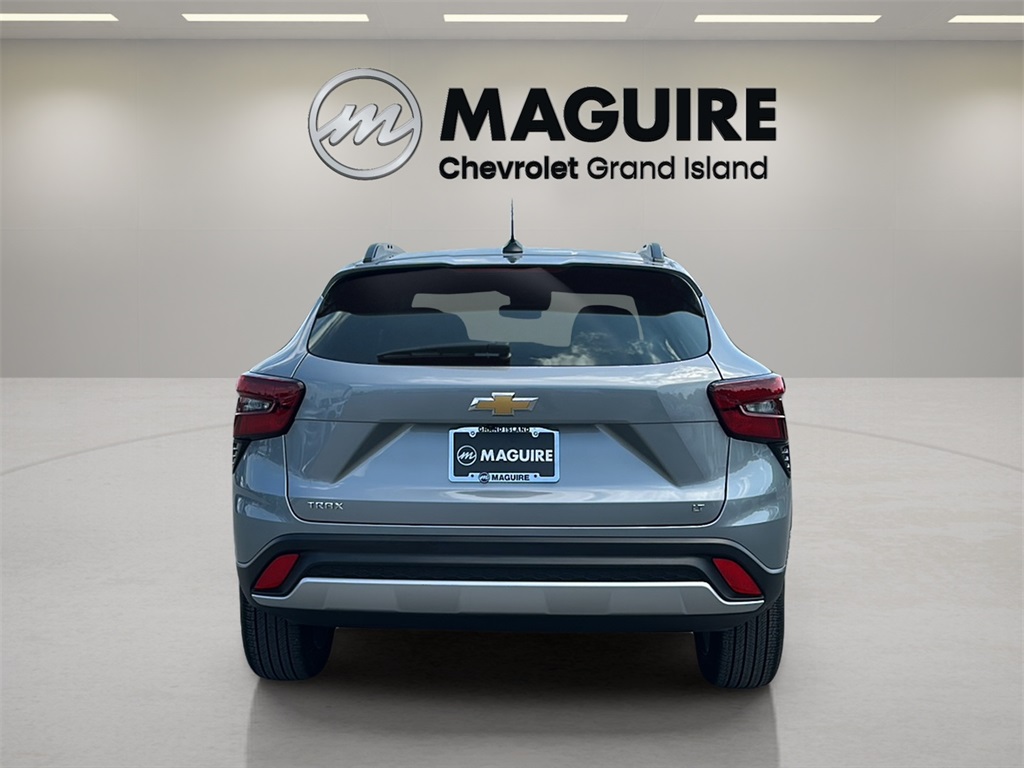2024 Chevrolet Trax LT photo 22