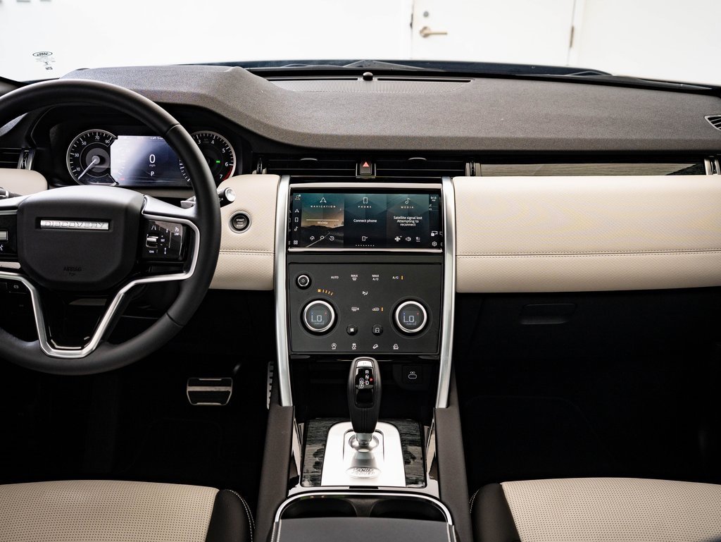 2023 Land Rover Discovery Sport S R-Dynamic photo 29