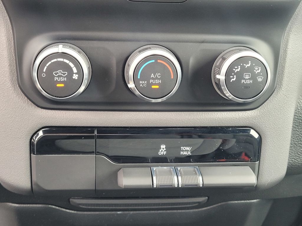 2022 Ram 1500 Big Horn photo 23