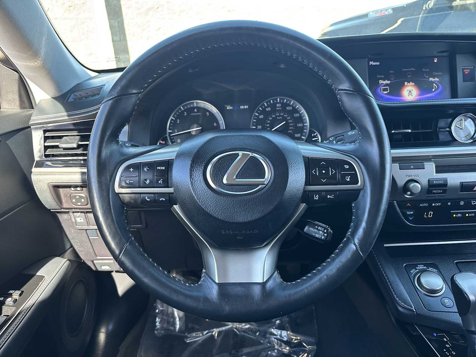 2017 Lexus ES 350 photo 18