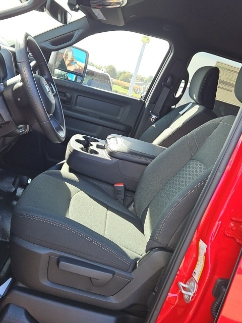 2026 Ram 2500 Tradesman photo 11