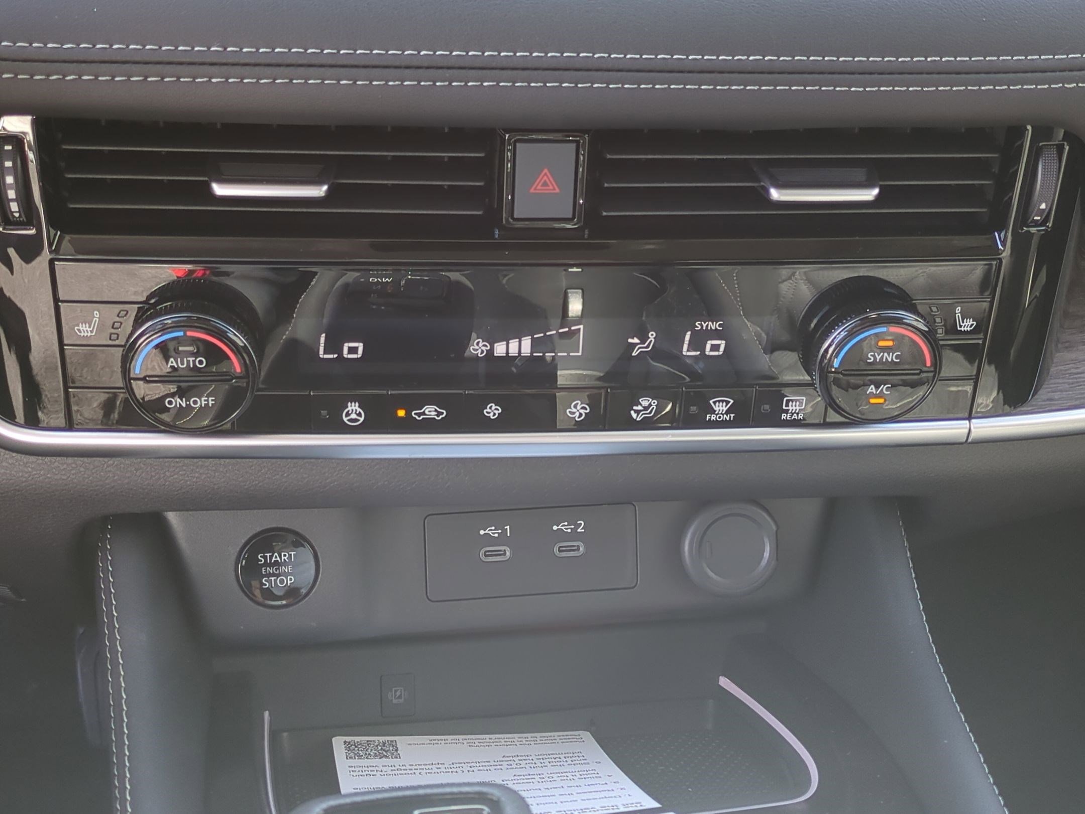 2025 Nissan Rogue Platinum photo 9
