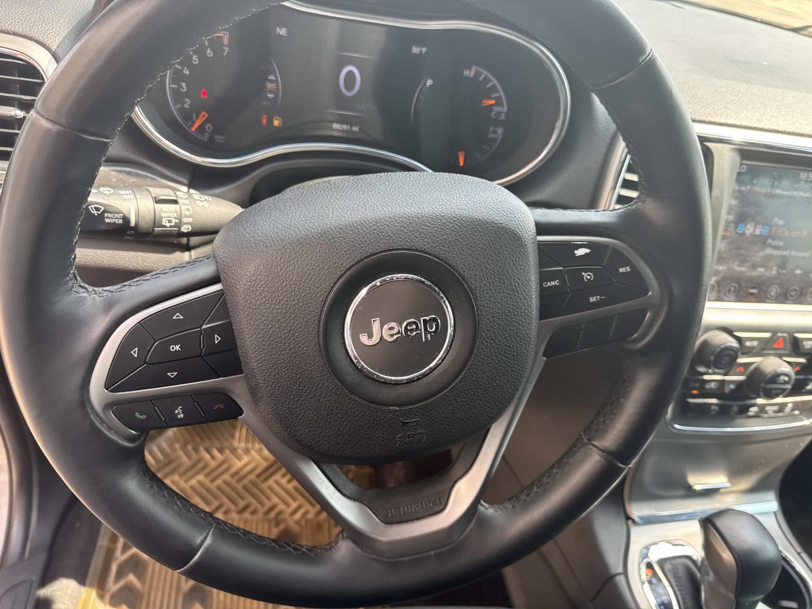 2018 Jeep Grand Cherokee Laredo E photo 20