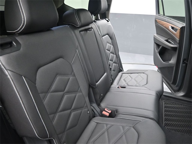 2025 Volkswagen Atlas SE Technology photo 26