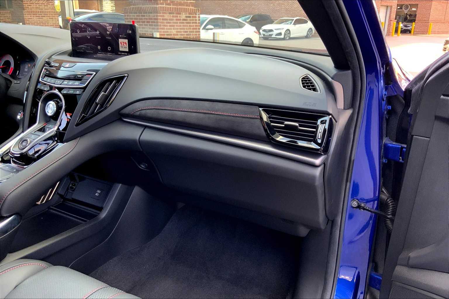 2025 Acura RDX A-Spec Advance photo 36
