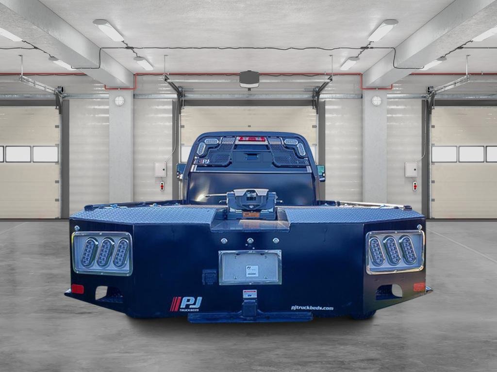 2025 Chevrolet Silverado 3500HD Work Truck photo 4