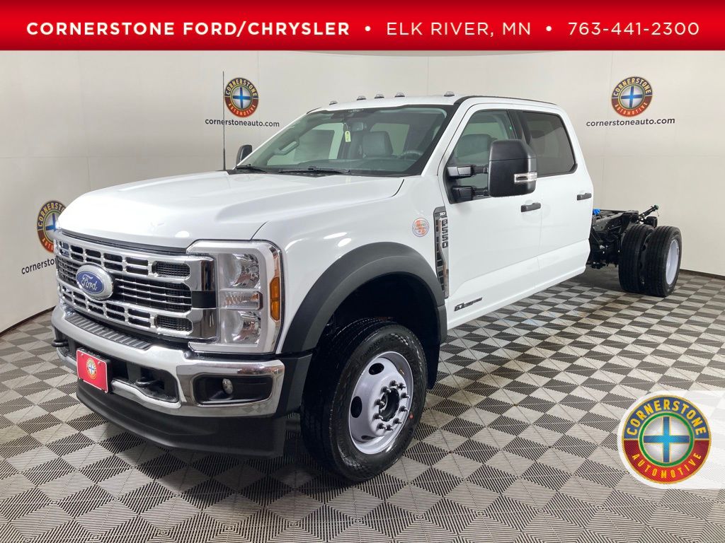 2025 Ford F-550 Super Duty Chassis Cab XLT's photo