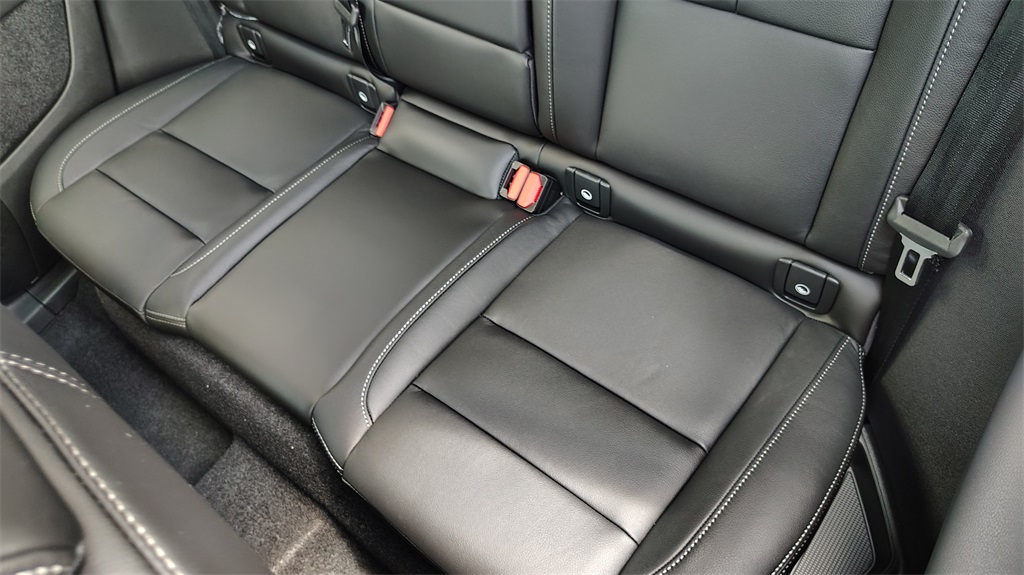 2026 Volvo XC40 Core photo 26
