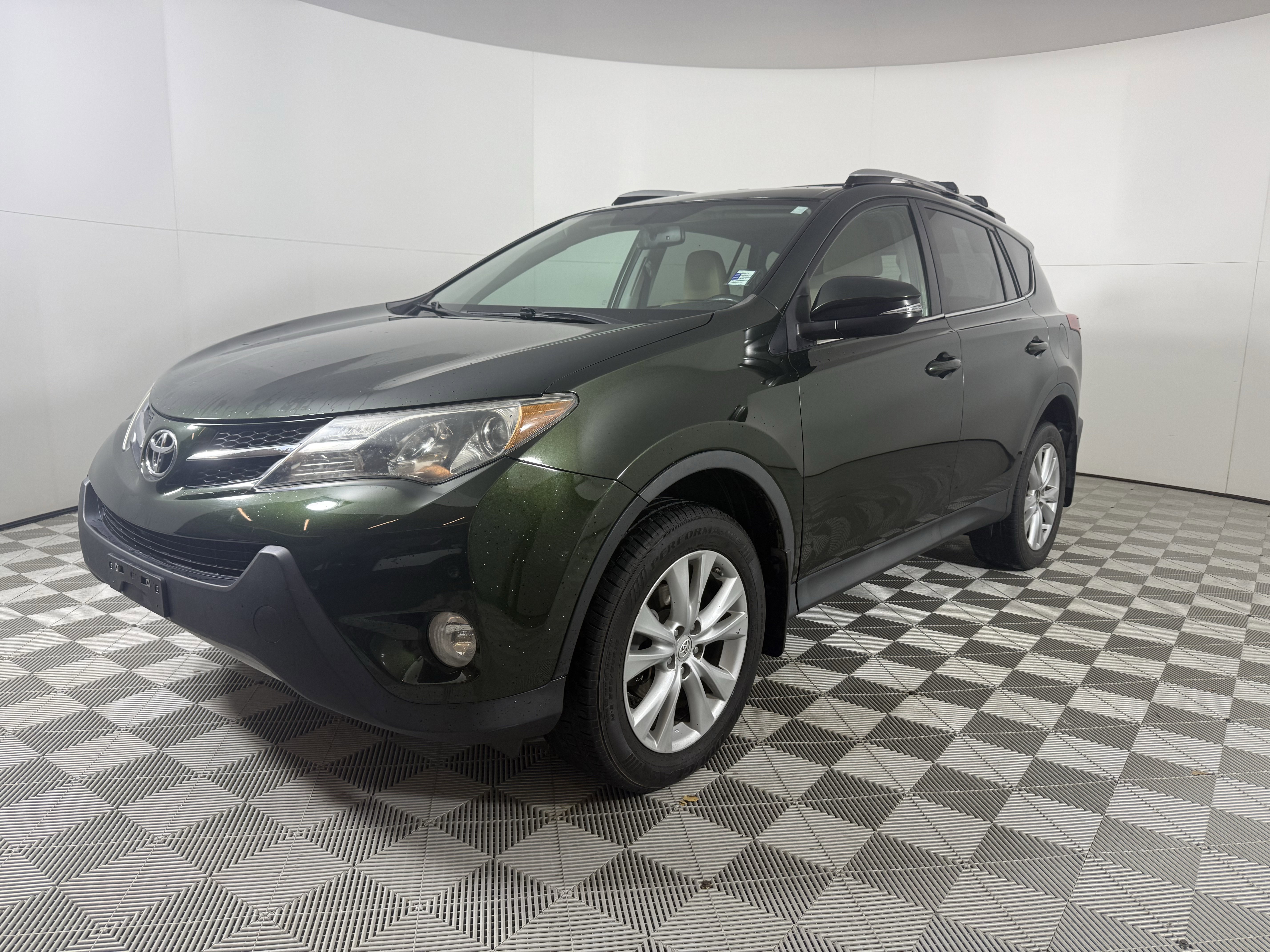 2013 Toyota RAV4 Limited's photo