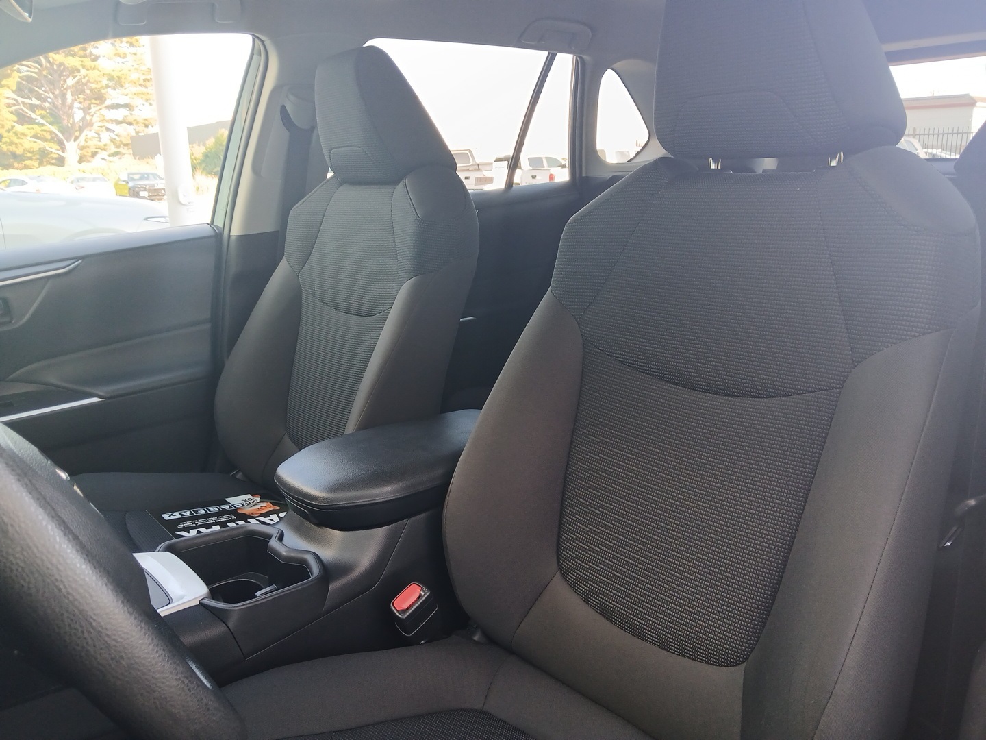 2024 Toyota RAV4 LE photo 18
