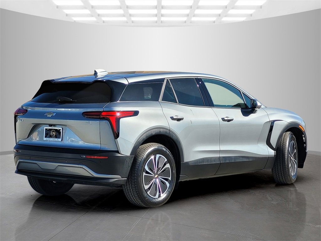 2025 Chevrolet Blazer EV photo 4