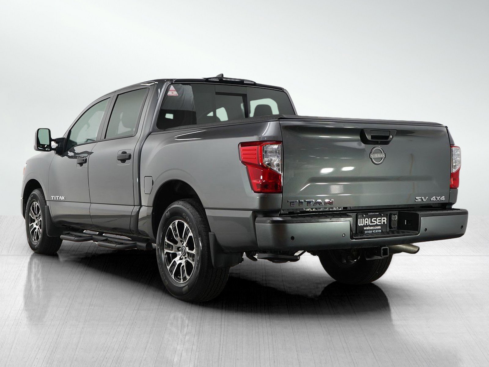 2024 Nissan Titan SV photo 3