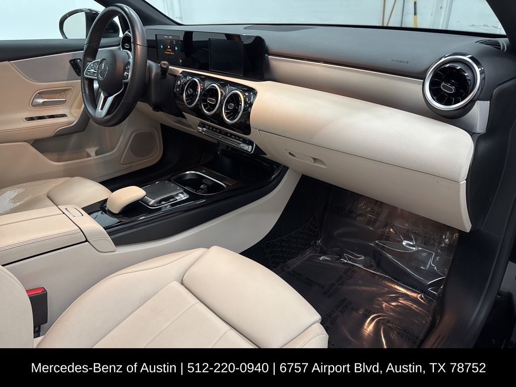 2019 Mercedes Benz A 220 photo 21
