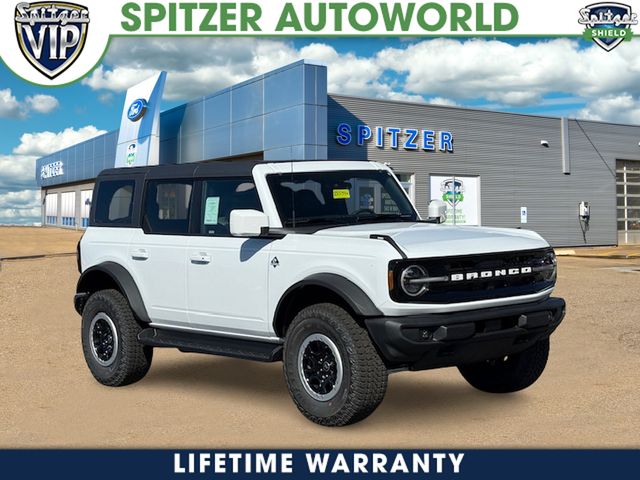 2025 Ford Bronco 4-Door Outer Banks's photo