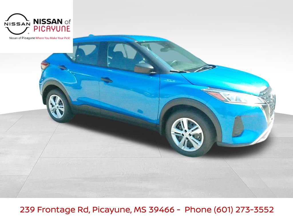 2025 Nissan KICKS PLAY Base's photo