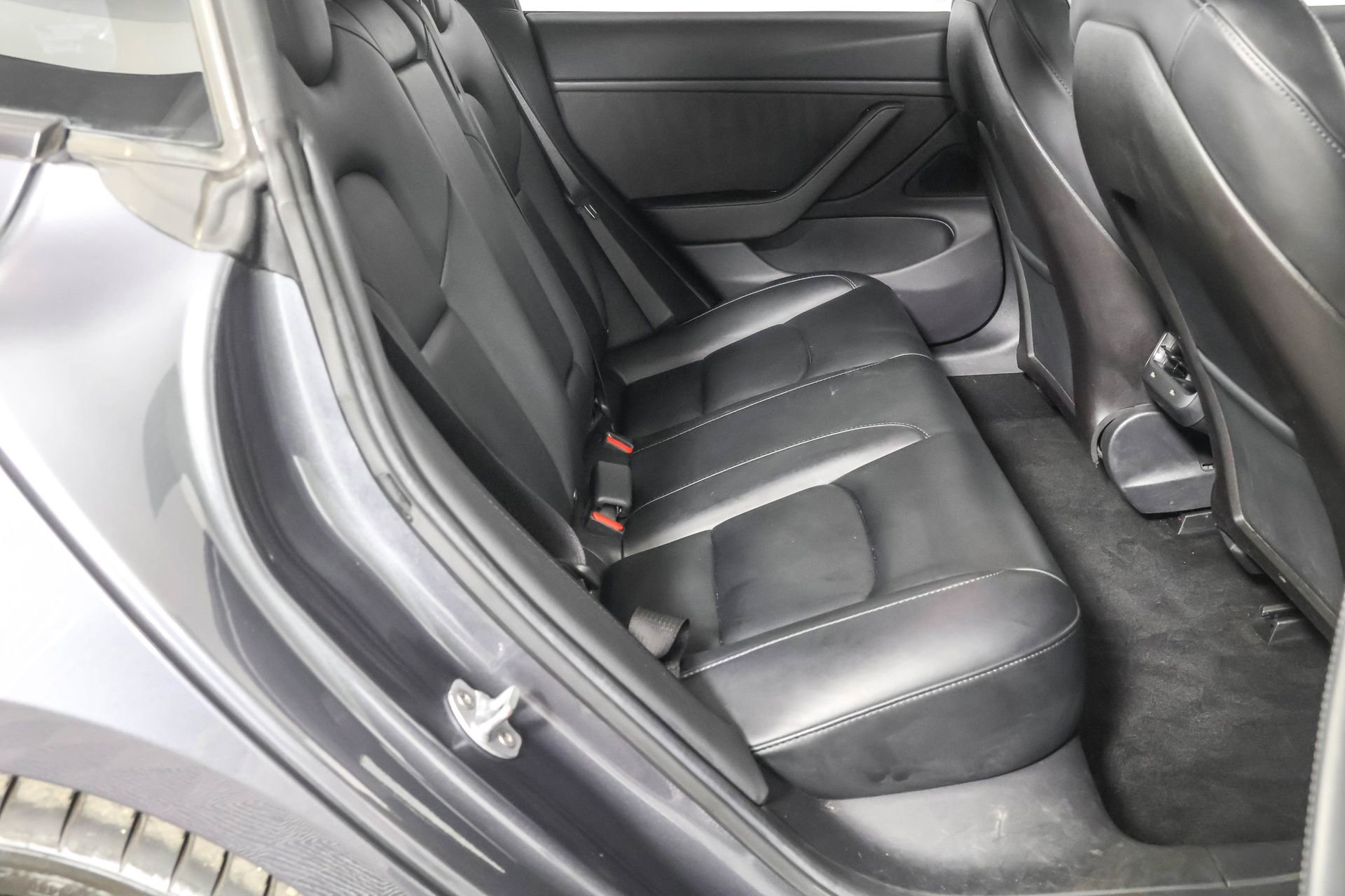 2019 Tesla Model 3 Long Range photo 21