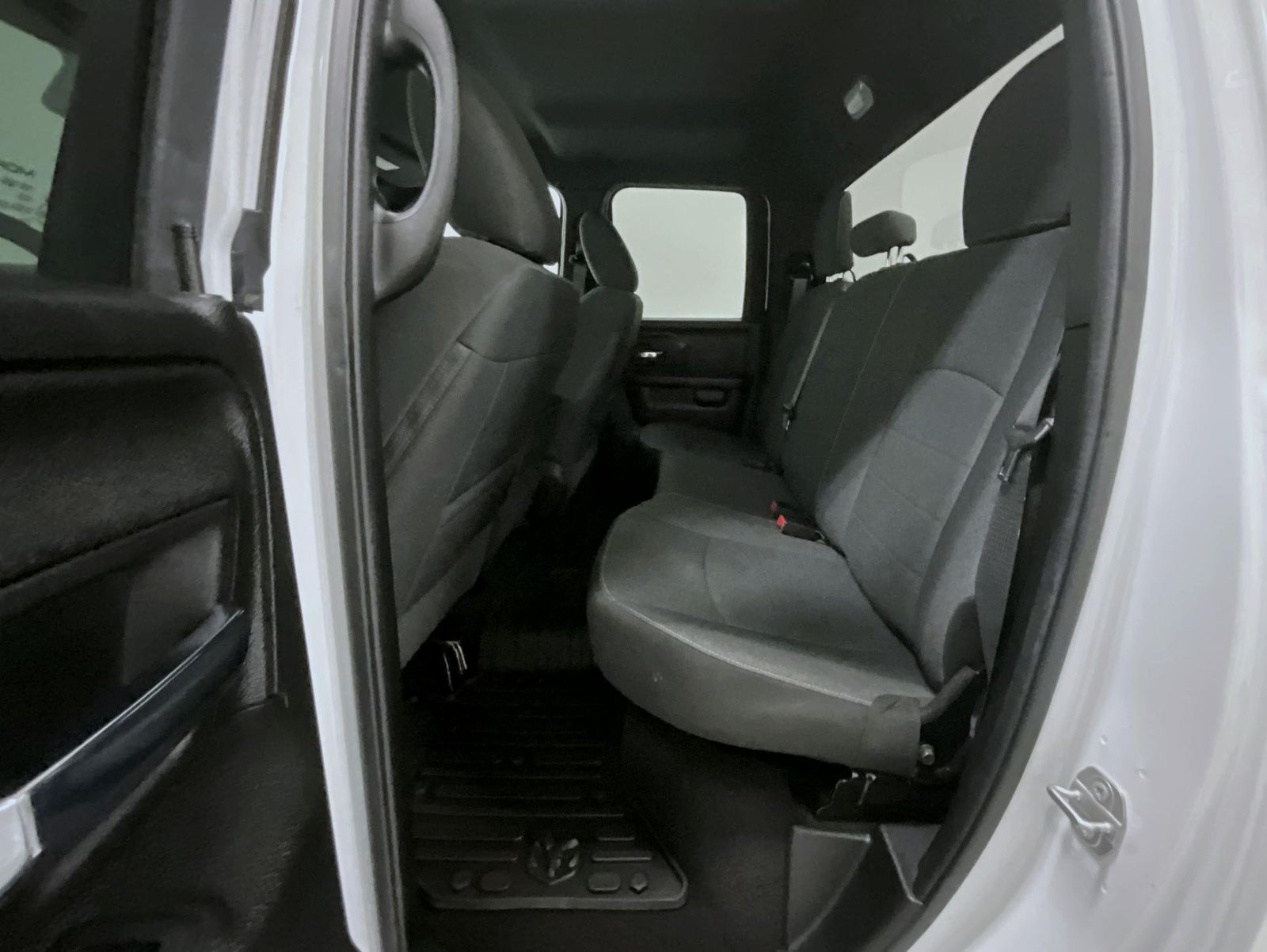 2021 Ram 1500 Classic Warlock photo 18