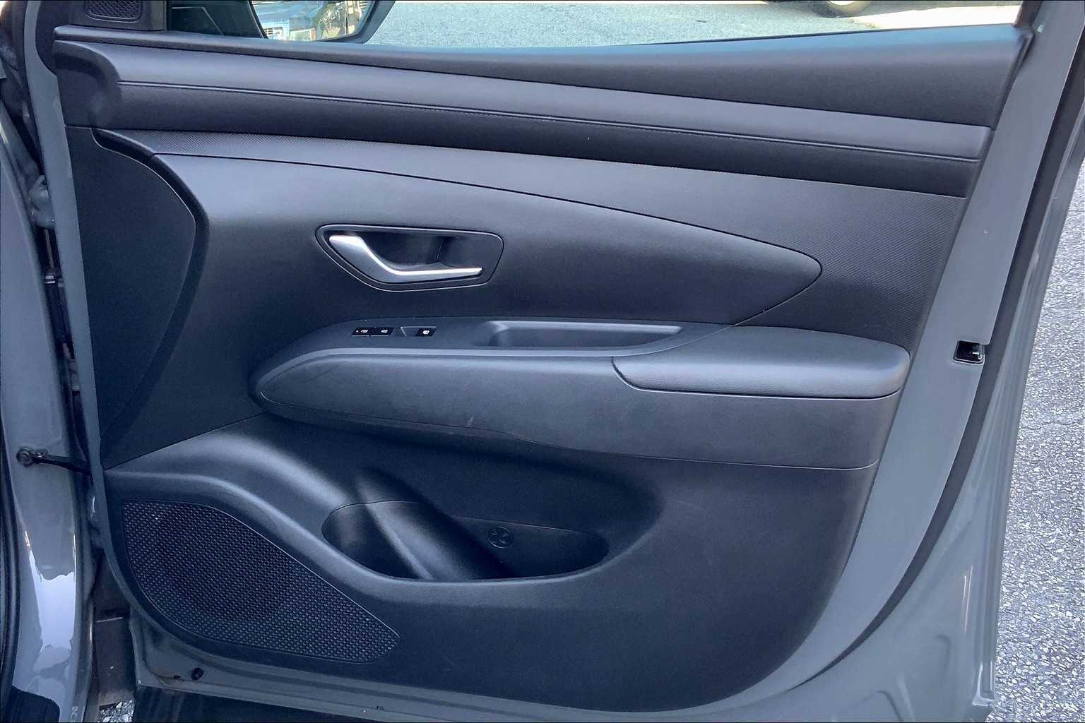 2025 Hyundai Tucson SEL photo 19
