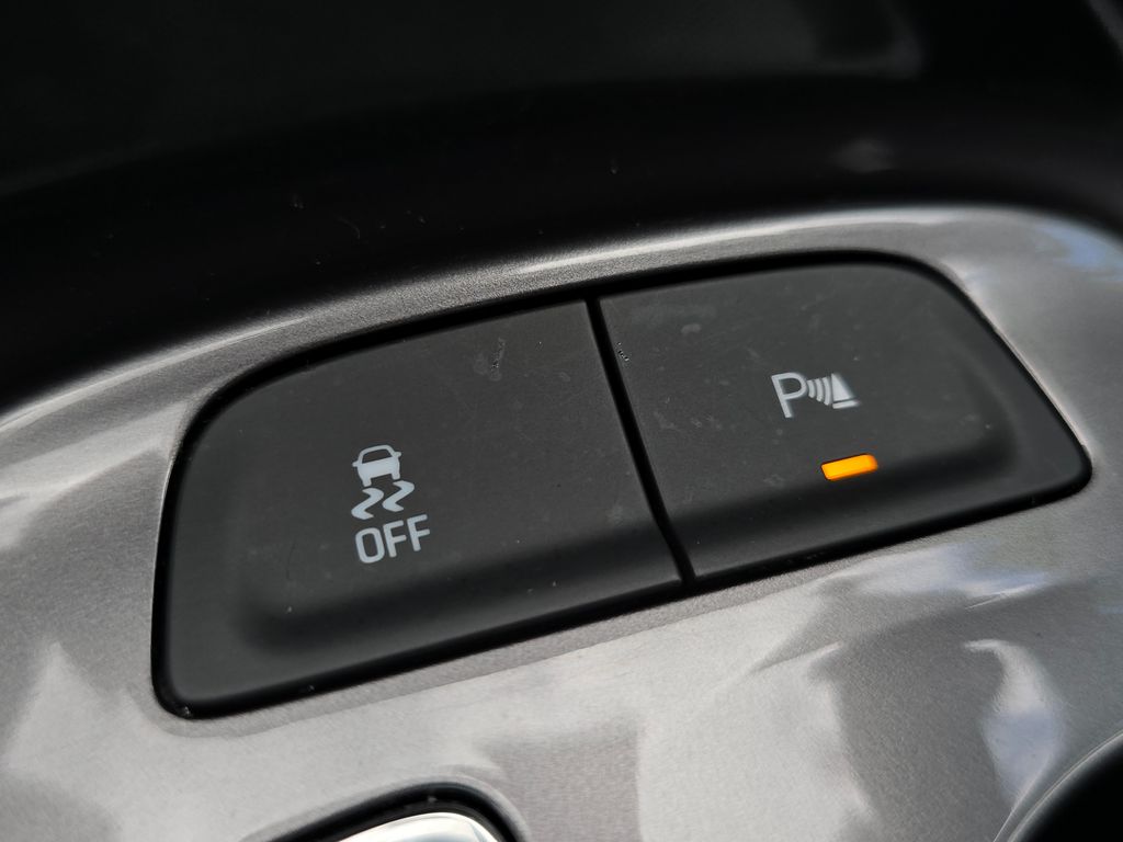 2023 Chevrolet Malibu LS photo 23