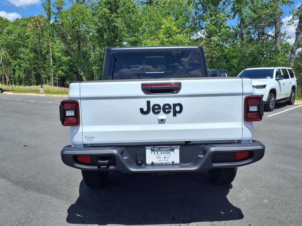 2025 Jeep Gladiator Sport S photo 17