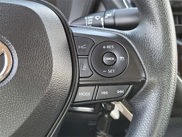 2022 Toyota Corolla LE photo 24