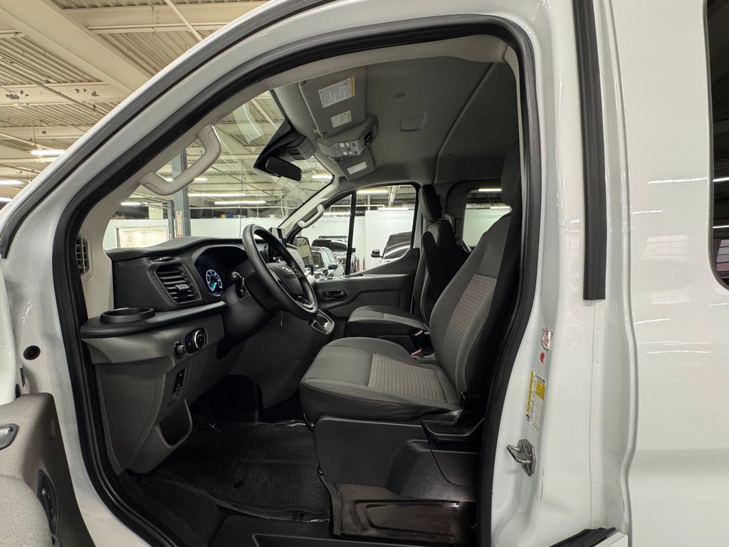 2021 Ford Transit photo 7