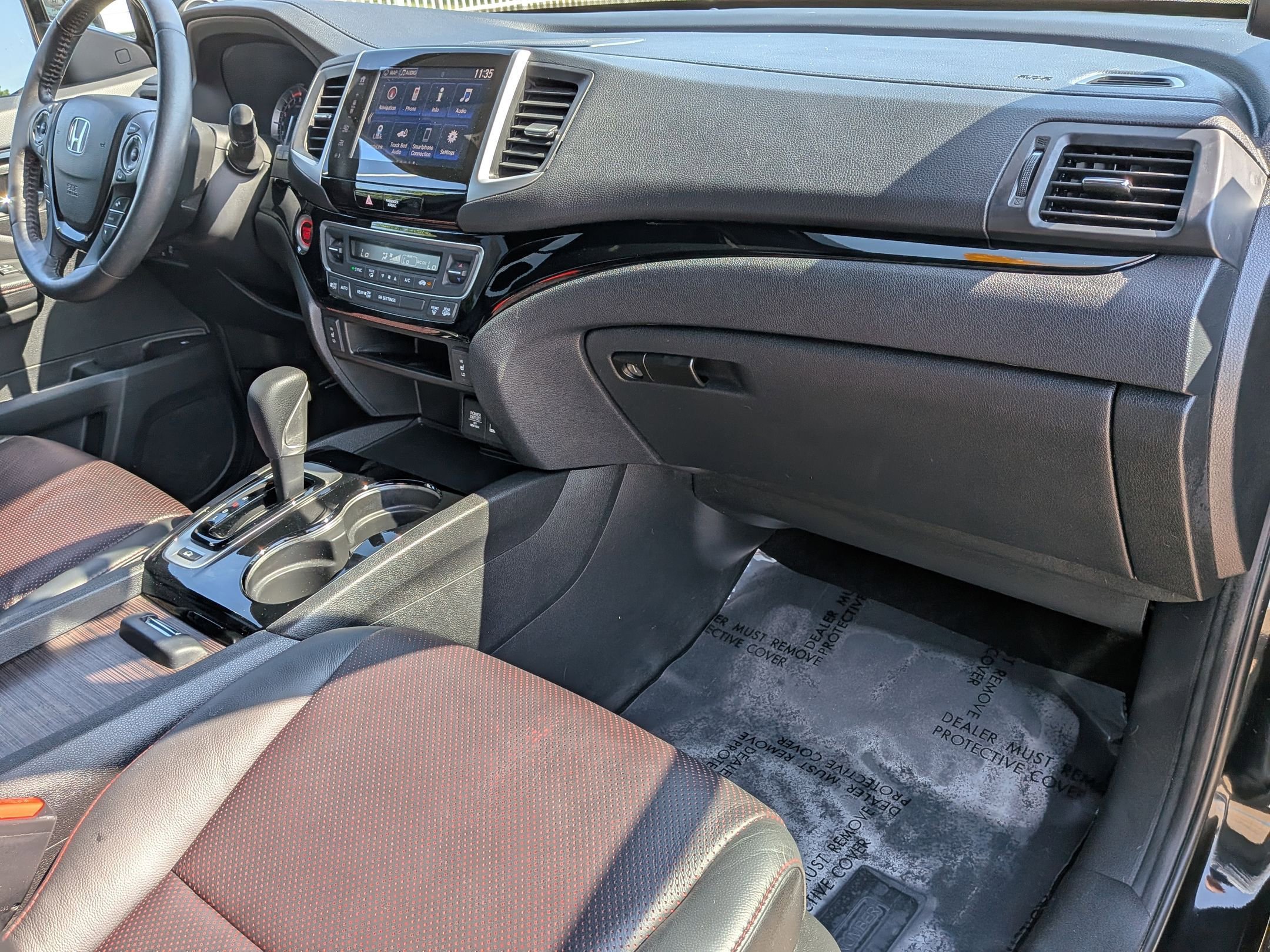2019 Honda Ridgeline Black Edition photo 32