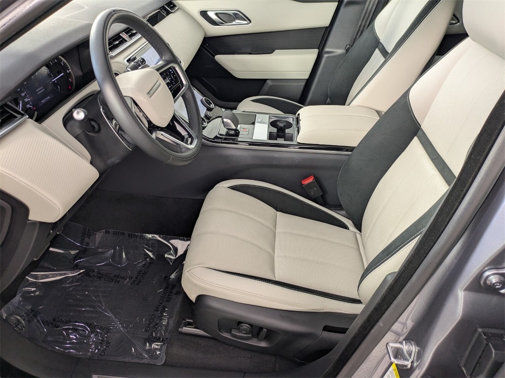 2023 Land Rover Range Rover Velar R-Dynamic S photo 9