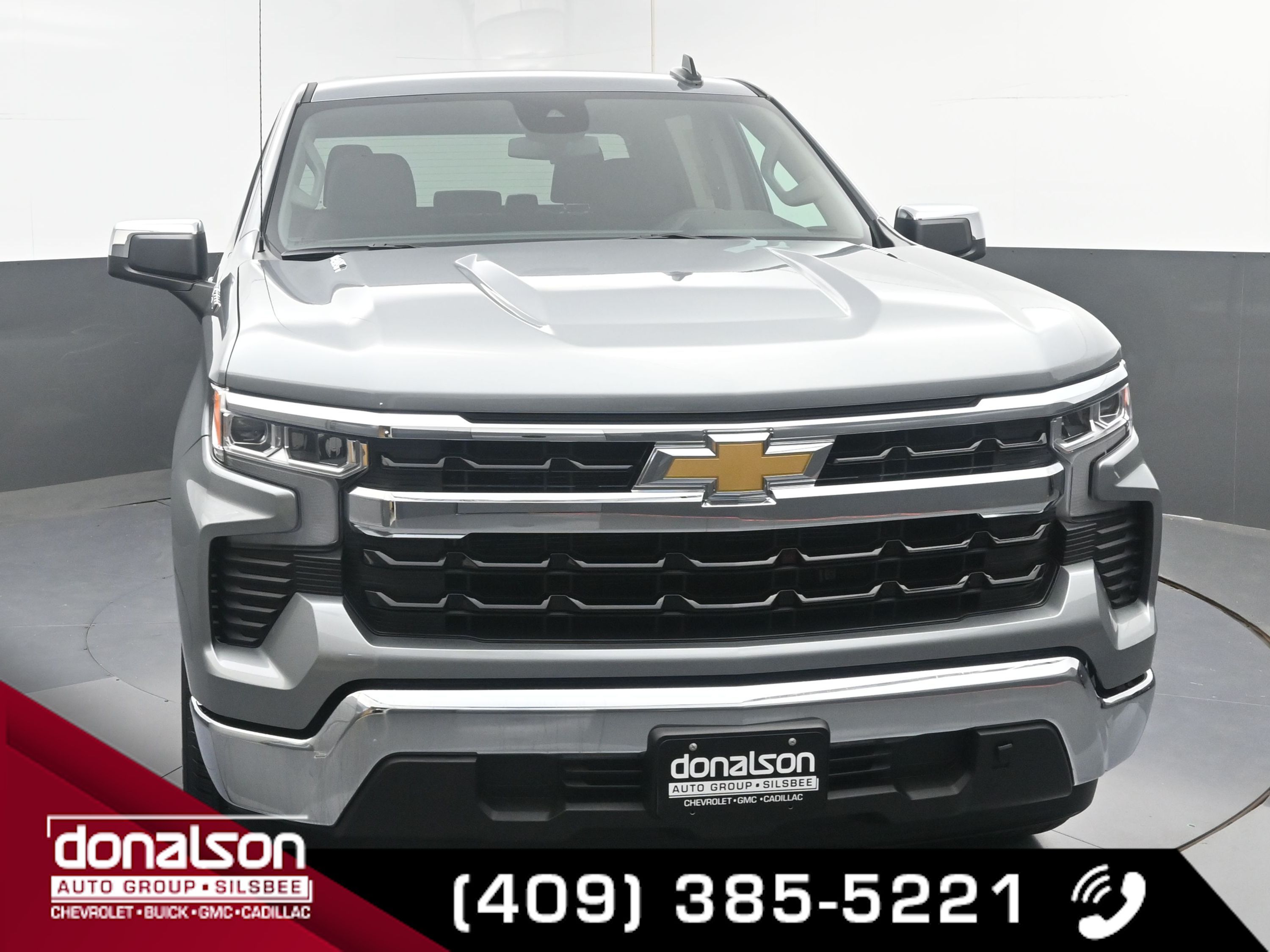 2026 Chevrolet Silverado LT photo 2