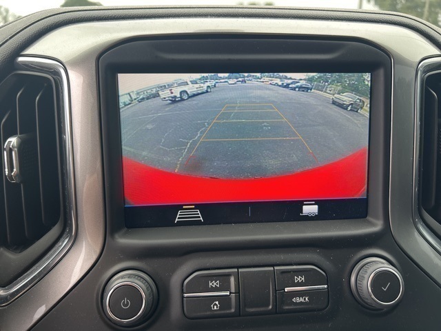 2022 Chevrolet Silverado 1500 RST photo 12