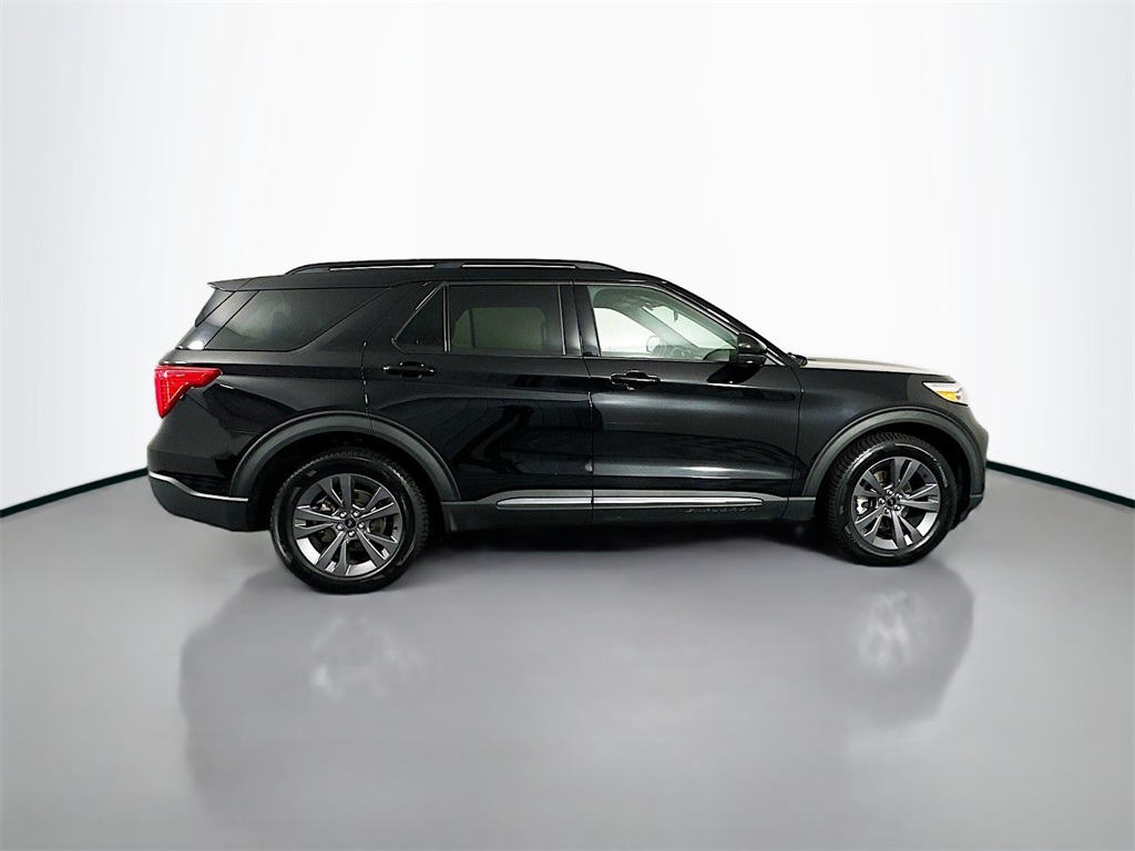 2022 Ford Explorer XLT photo 4