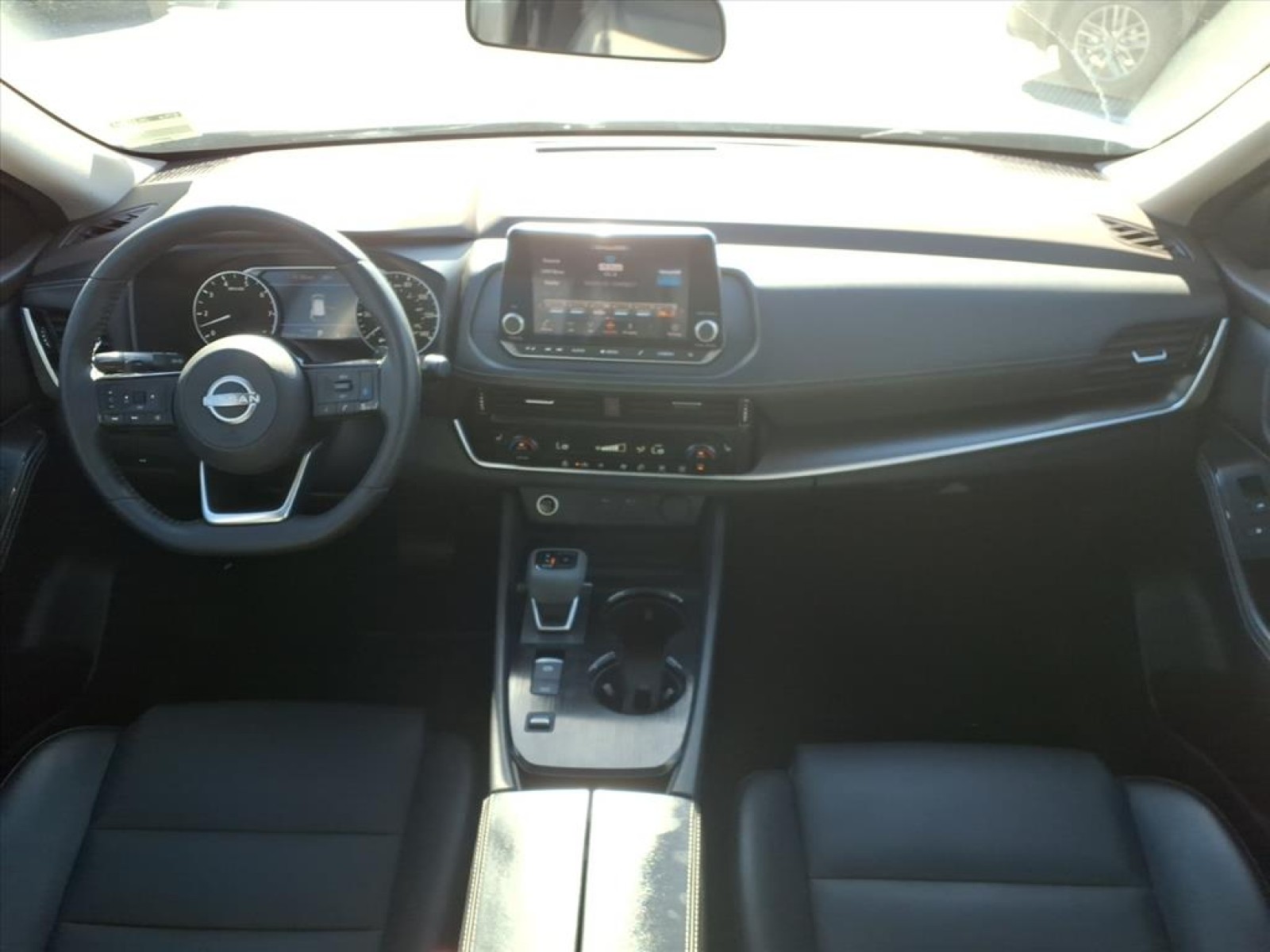 2022 Nissan Rogue SV Silver at Robbins Nissan