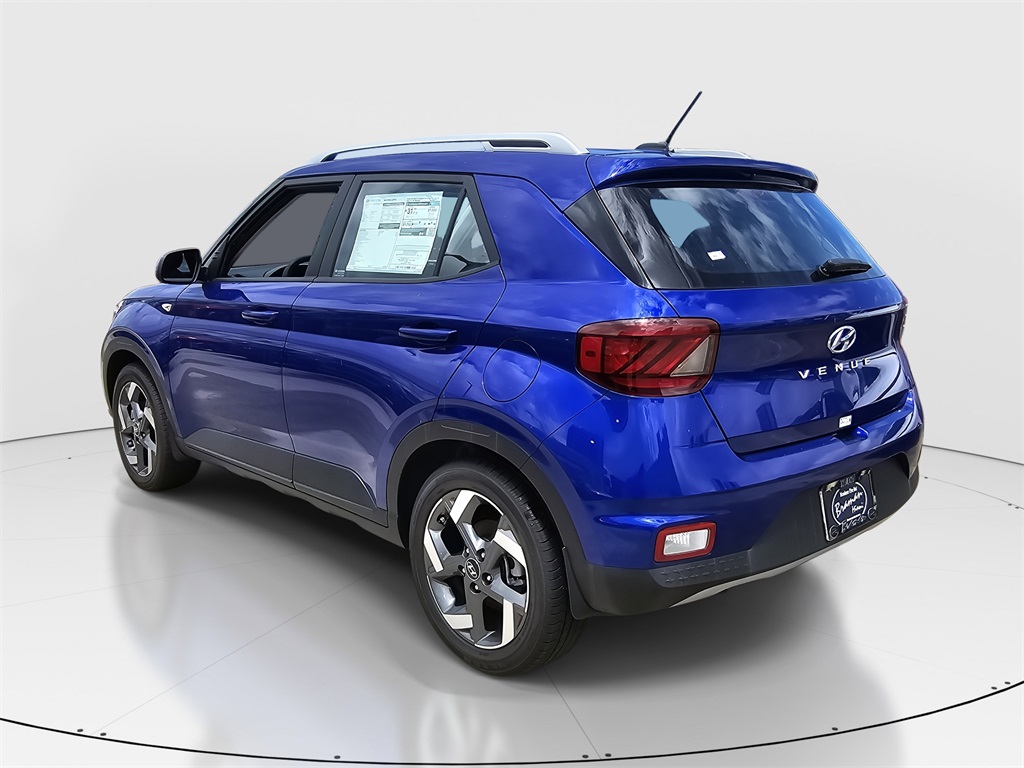 2025 Hyundai Venue Limited photo 4