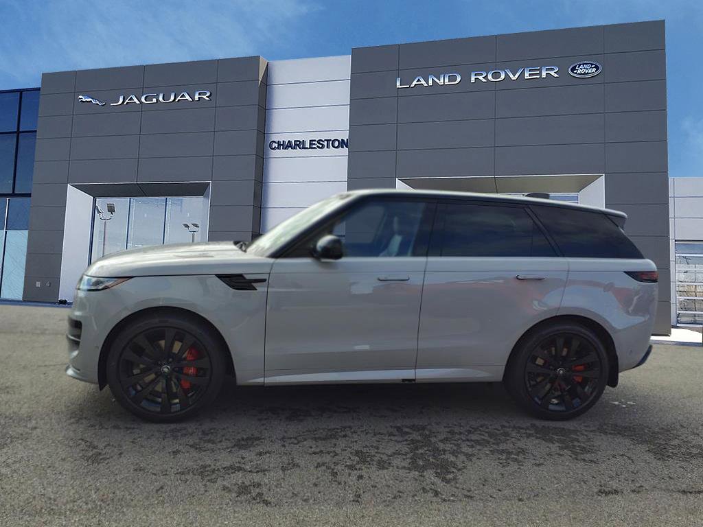 2025 Land Rover Range Rover Sport SE photo 2