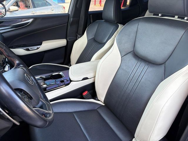 2022 Lexus NX 250 photo 23