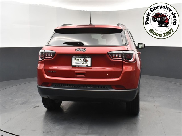 2025 Jeep Compass North Edition Latitude photo 2