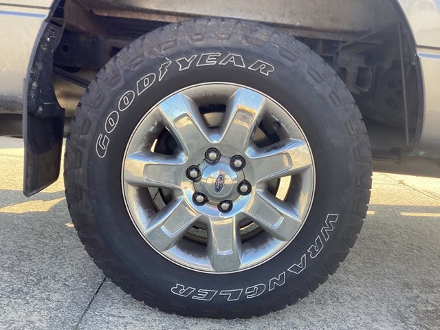 2013 Ford F-150 XLT photo 7