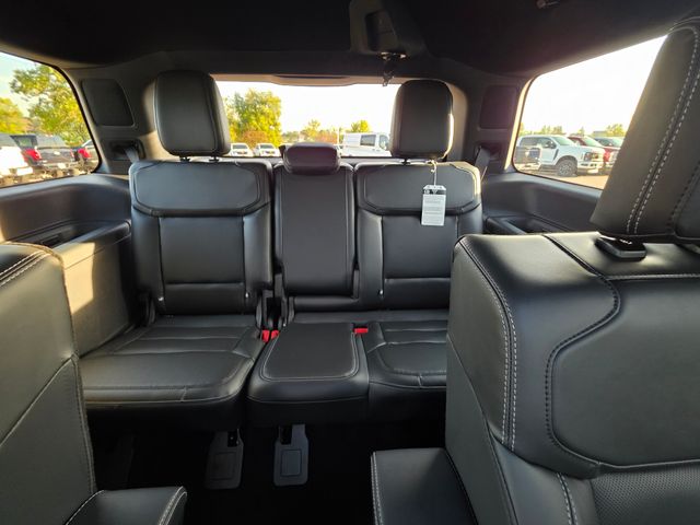 2025 Ford Expedition Platinum photo 43