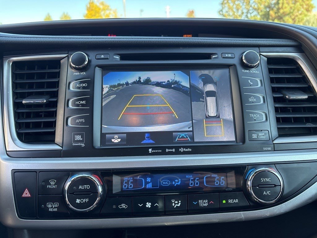 2017 Toyota Highlander Limited Platinum photo 15