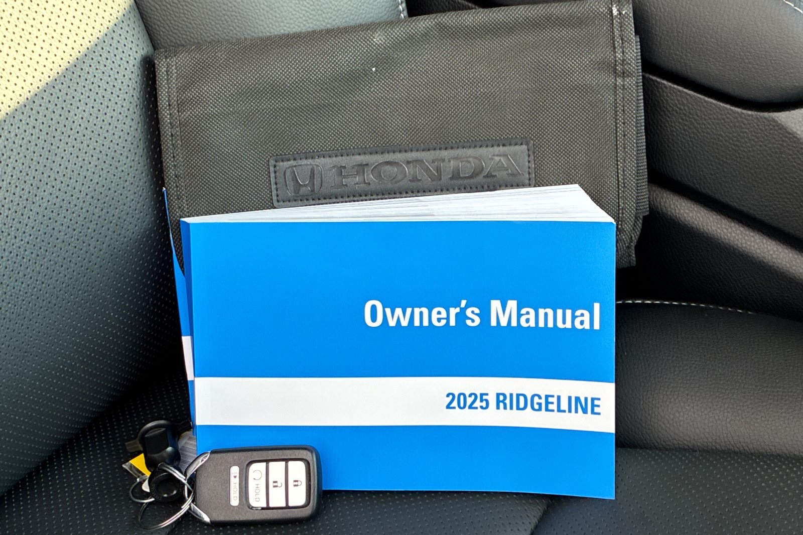 2025 Honda Ridgeline RTL photo 10