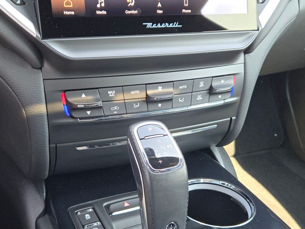2022 Maserati Ghibli Modena Q4 photo 26